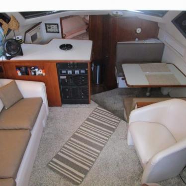 1995 Carver 390 cockpit motor yacht