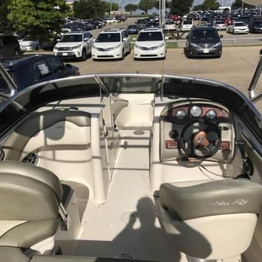 2005 Sea Ray 200 sundeck