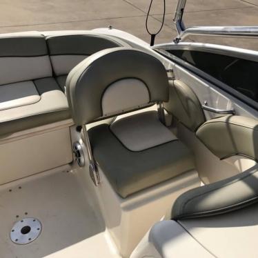 2005 Sea Ray 200 sundeck