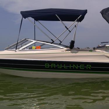 1996 Bayliner bowrider capri