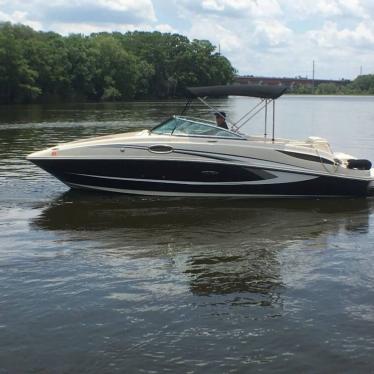 2010 Sea Ray 260 sundeck