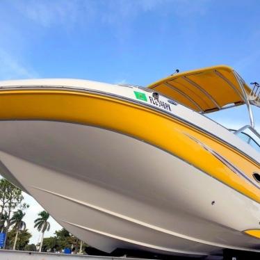 2009 Hurricane sun deck 2400