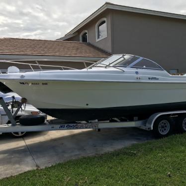 2005 Wellcraft 220