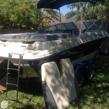 2010 Sea Ray 205 sport