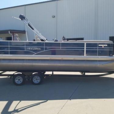 2015 Sylvan mirage 8522 party fish