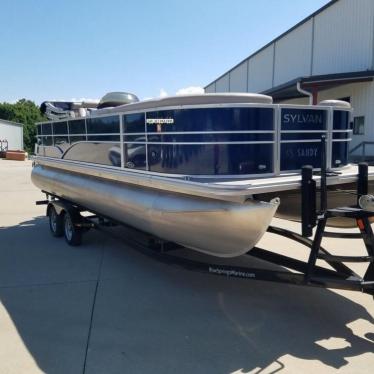 2015 Sylvan mirage 8522 party fish