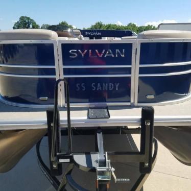 2015 Sylvan mirage 8522 party fish