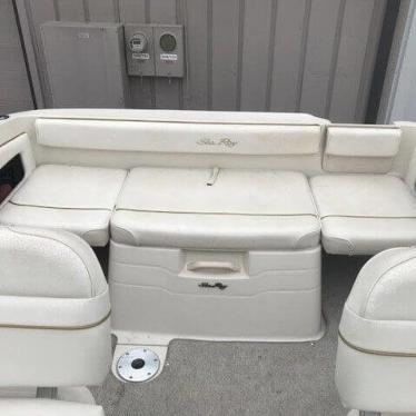 2000 Sea Ray 215 express cruiser