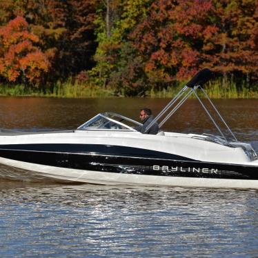 2014 Bayliner 215