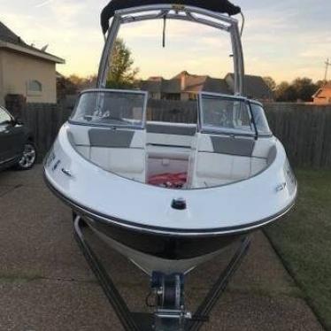 2014 Bayliner 18