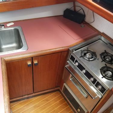 1987 Bayliner 3218