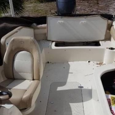 2016 Stingray 182 sc deck boat