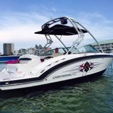 2011 Chaparral sunesta 224 xtreme wide tech