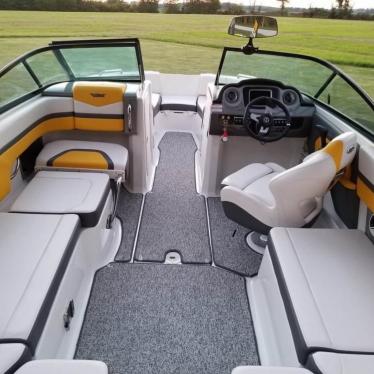 2015 Chaparral 223 vortex vrx