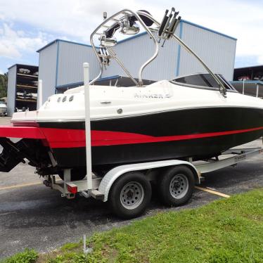 2009 Rinker 210 mtx