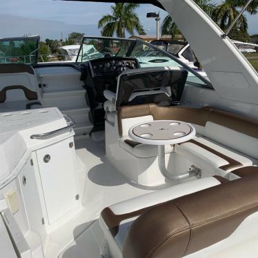 2016 Monterey 295 sport yacht