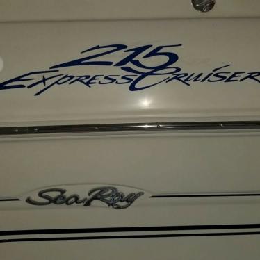 2000 Sea Ray 215 express cruiser