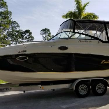 2006 Rinker 250