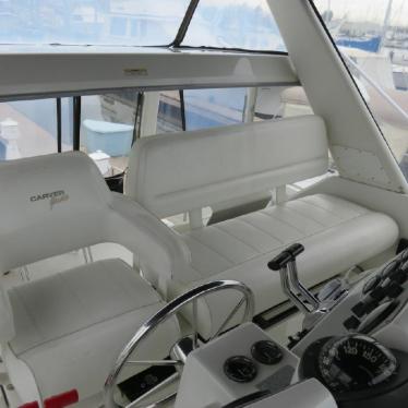 1997 Carver 400 cockpit motor yacht