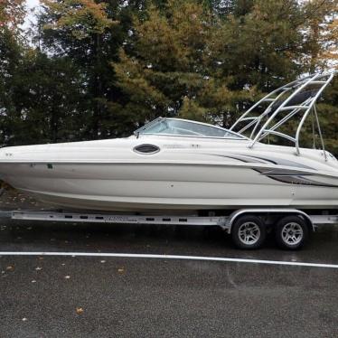 2004 Sea Ray 240 sundeck