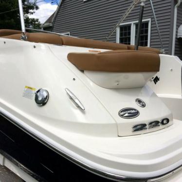 2014 Sea Ray 220