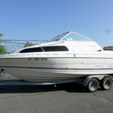 1993 Bayliner 2252