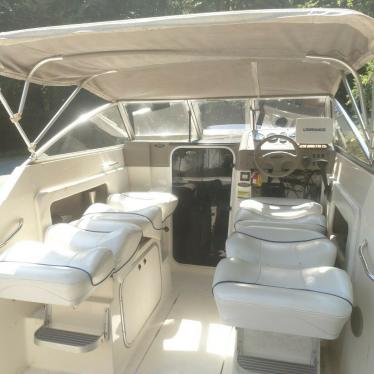 2003 Bayliner 2252