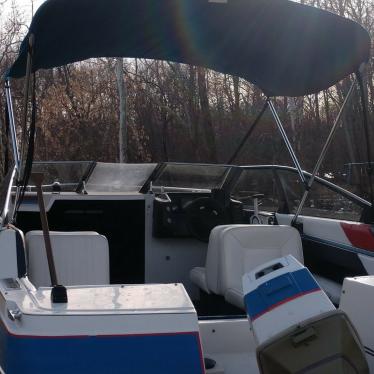 1987 Bayliner capri 1700 cuddy