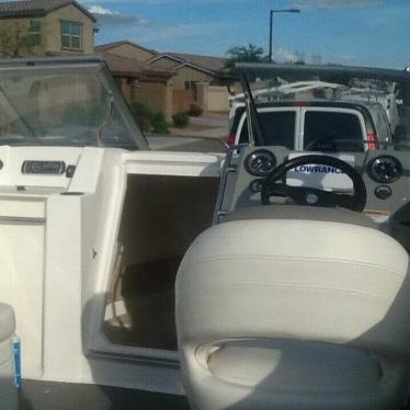 2015 Bayliner overnighter 642 cuddy cabin