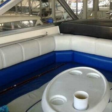 1988 Bayliner 28