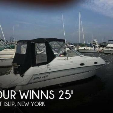 1999 Four Winns 258 vista