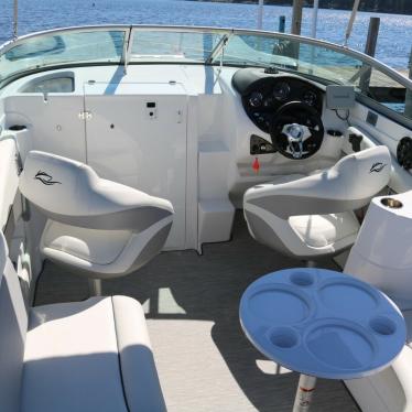 2017 Rinker qx26