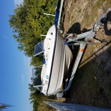 2004 Bayliner 175