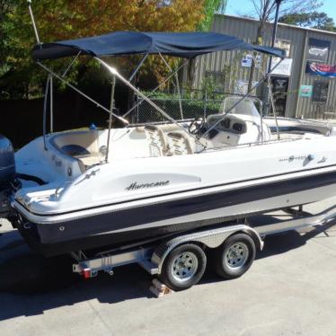 2015 Hurricane 231 center console