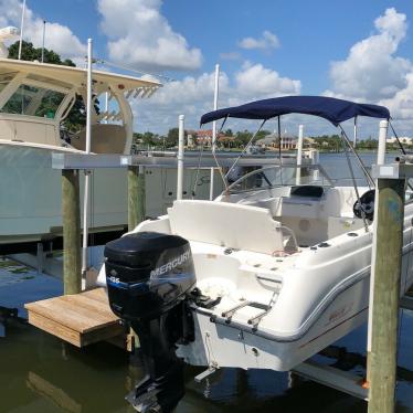 Boston Whaler Ventura 2002 for sale for $500 - Boats-from-USA.com