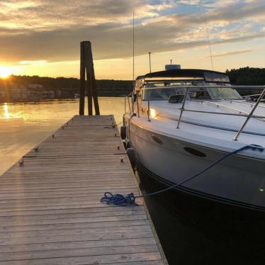 1994 Sea Ray 37 express cruiser