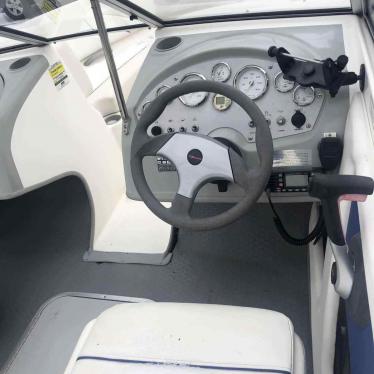 2008 Bayliner 196 discovery