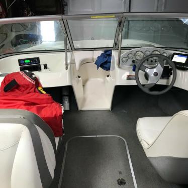 2009 Bayliner 175