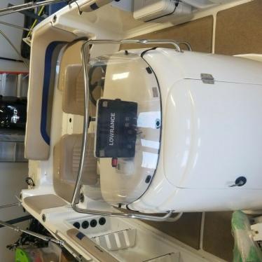 2013 Hurricane sundeck sport 232 ob