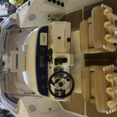 2013 Hurricane sundeck sport 232 ob