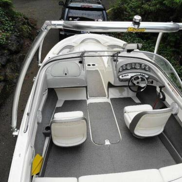 2010 Bayliner 19