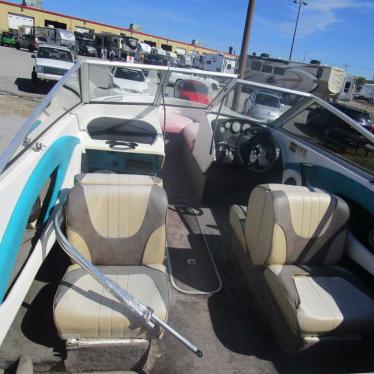 1993 Bayliner 1850ss