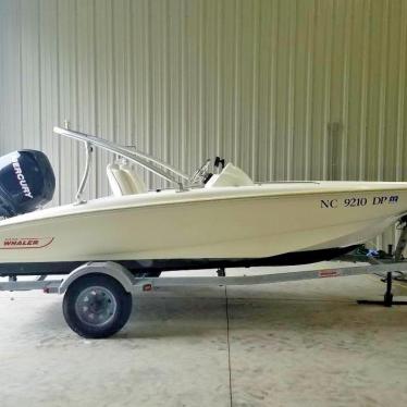 2010 Boston Whaler 150 sport