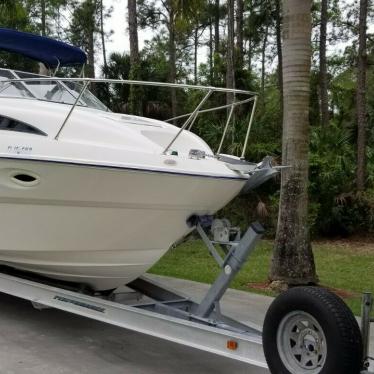 2004 Bayliner 265