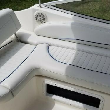 2004 Bayliner 265