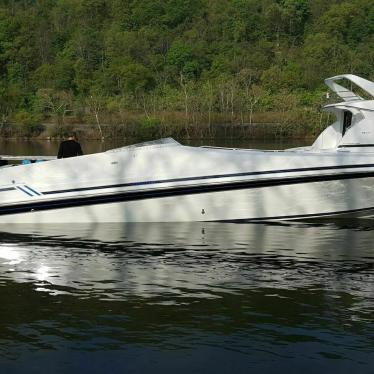 1995 Fountain 47 sport cruiser (47 sc)