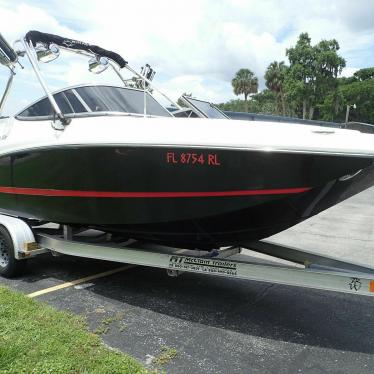 2009 Rinker 210 mtx