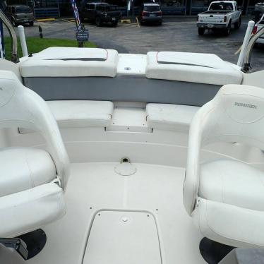 2009 Rinker 210 mtx