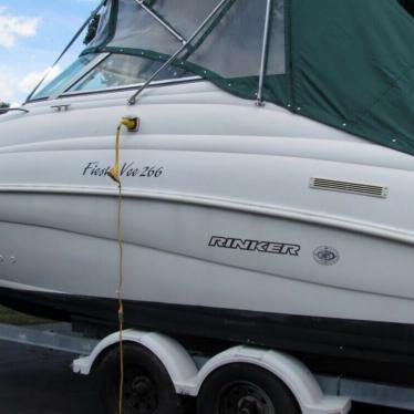 1998 Rinker 266 fiesta vee