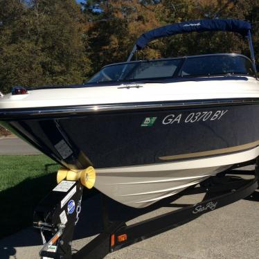 2014 Sea Ray 210 slx